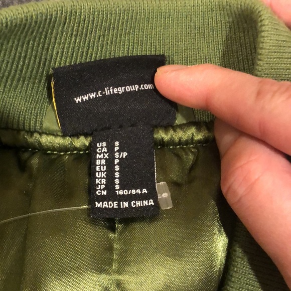 Forever 21 bomber jacket - Picture 4 of 6